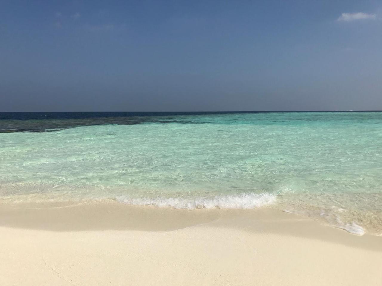 String Wave Maldives Hotel Gulhi Exterior foto