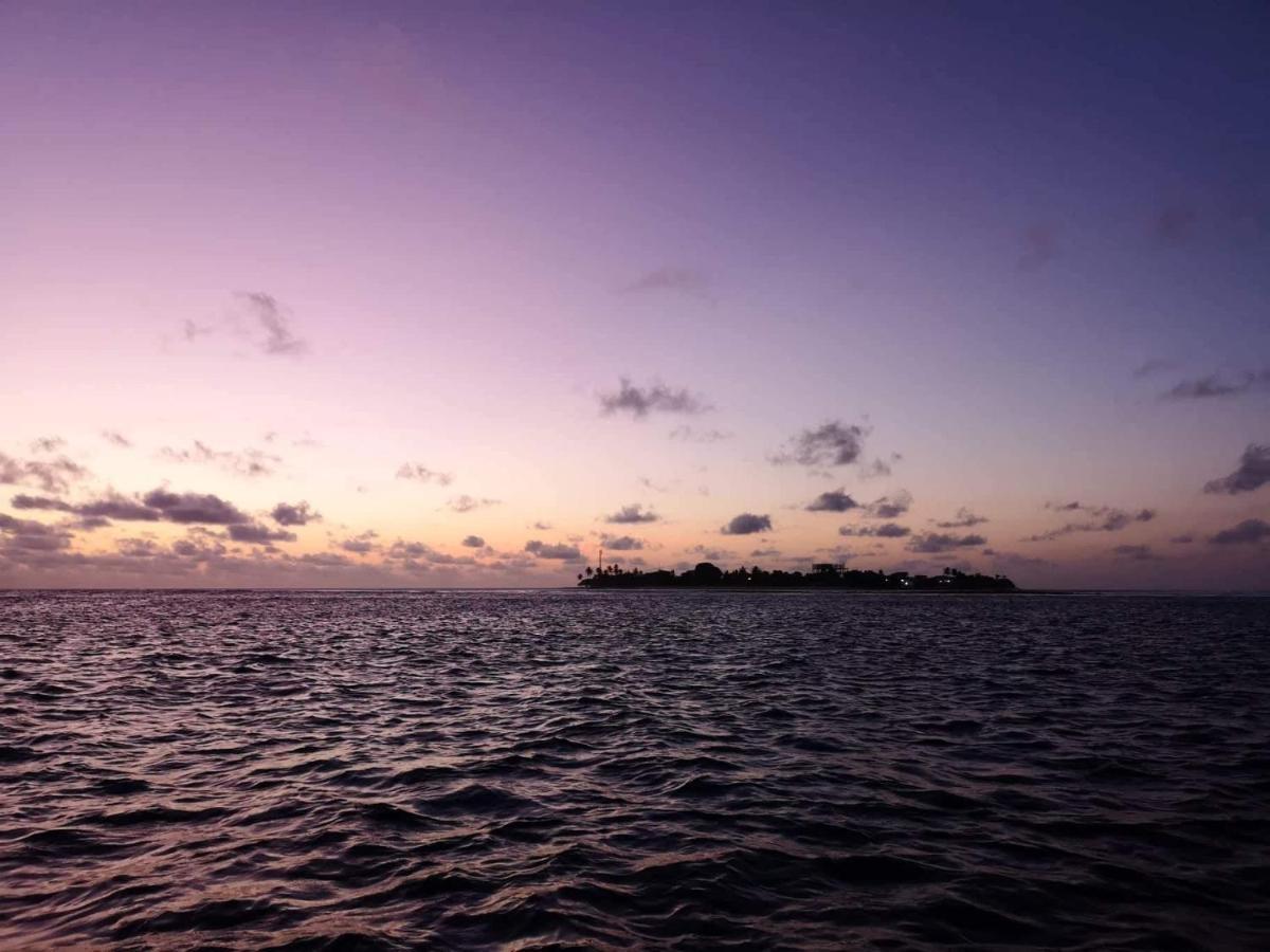 String Wave Maldives Hotel Gulhi Exterior foto